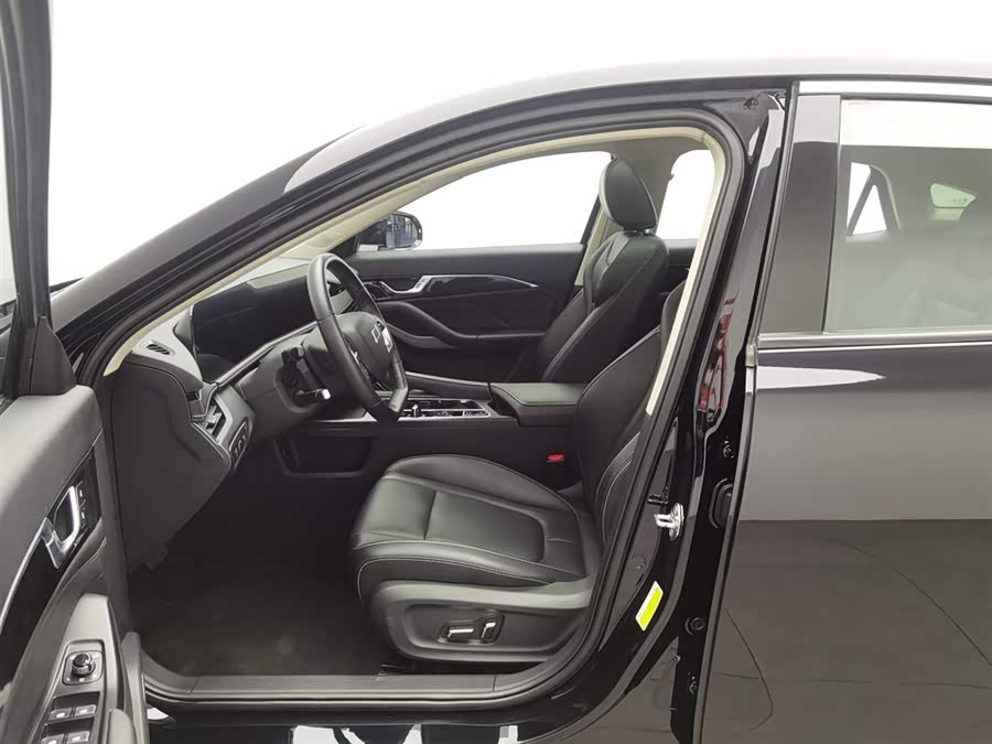 2023 car image #11