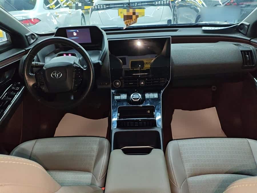 Toyota bZ4X 2022 immagine di auto #11