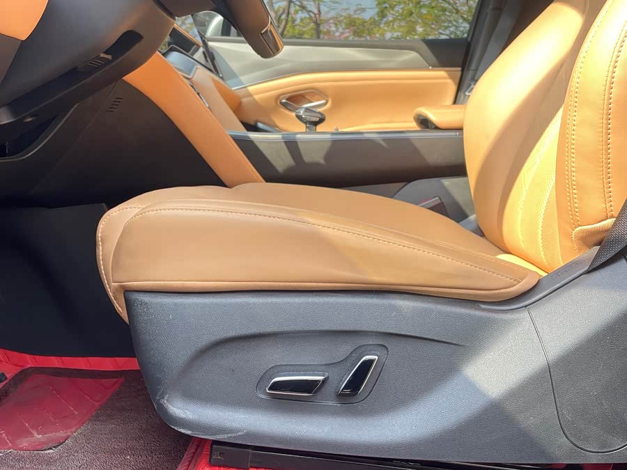 BYD SongL DM-i 2024 car image #11