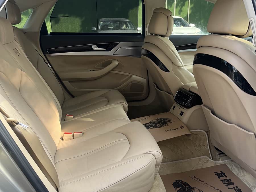 Audi A8 2014 car image #11