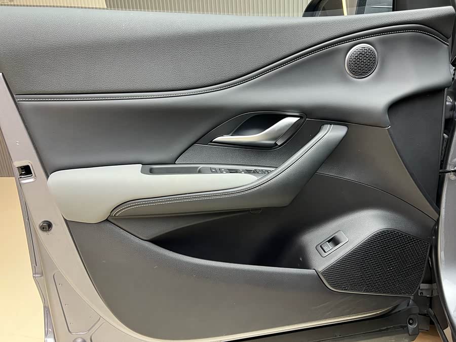 BYD Sea Lion 05 DM-i 2025 car image #11