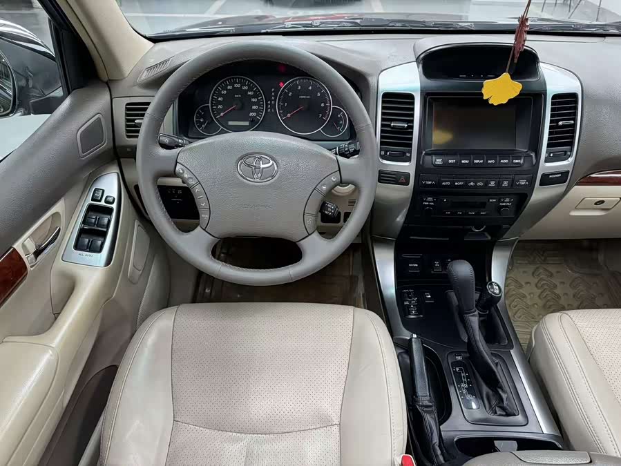 Toyota Land Cruiser Prado 2008 car image #11