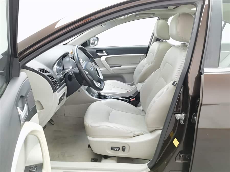 GEELY Emgrand 2015 immagine di auto #11