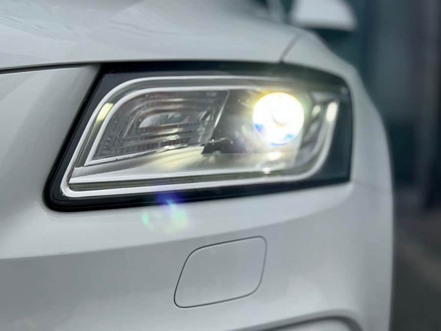 Audi Q5 2018 изображение автомобиля #11