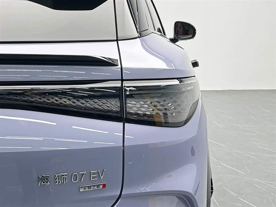 BYD Sea Lion 07 EV 2025 #11 BYD Sea Lion 07 EV 2025 car image #11