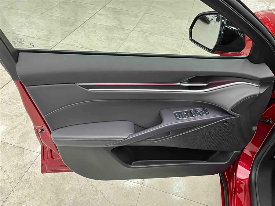 Ford Mondeo 2024 car image #11