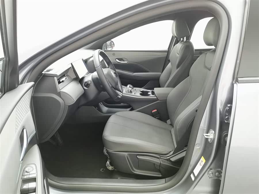 BYD Qin Plus 2025 #11 BYD Qin Plus 2025 car image #11