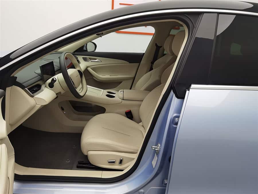 Forthing CM7 2016 #11 Forthing CM7 2016 صورة سيارة #11