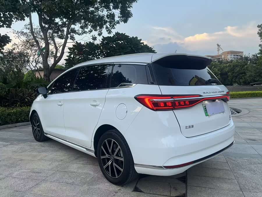 BYD Song MAX New Energy 2022 car image #11
