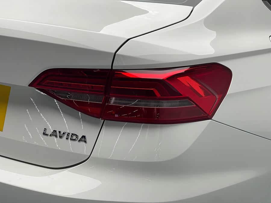 Volkswagen Lavida 2020 car image #11