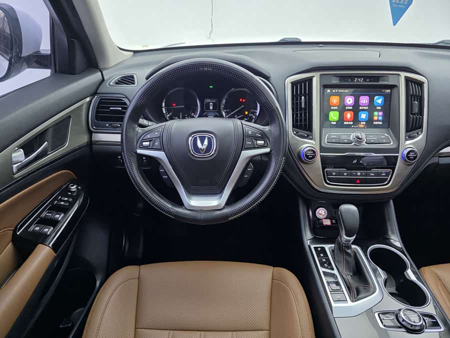 Changan CS95 2017 car image #11