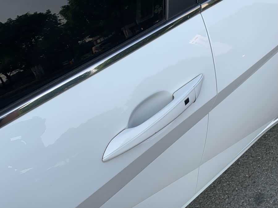 Hyundai Elantra 2022 car image #11