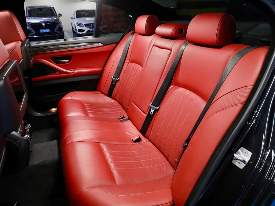 BMW M5 2013 #11 BMW M5 2013 car image #11