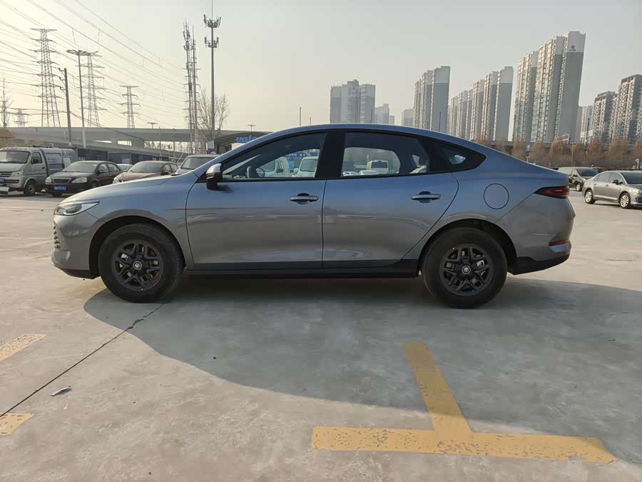 BYD Qin Plus 2025 immagine di auto #11