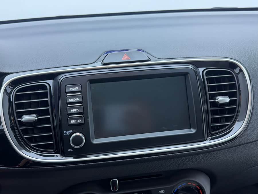 Kia Pegas 2022 image de voiture #11