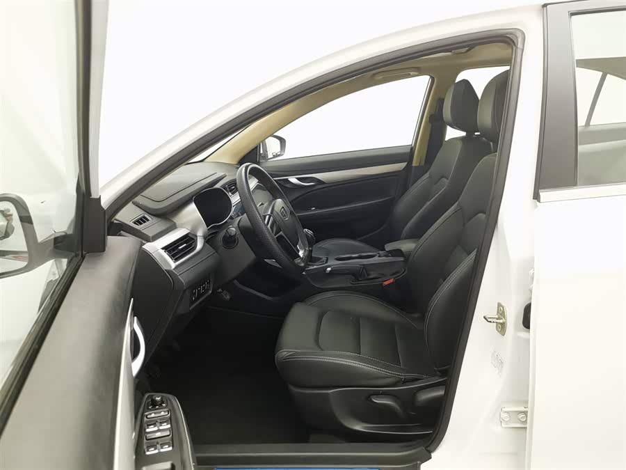 GEELY Emgrand 2018 car image #11