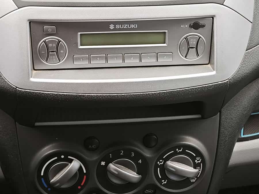 Suzuki 2015 car image #11