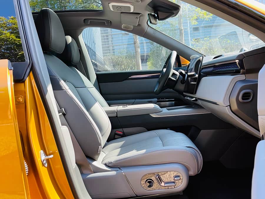 Zeekr 7X 2024 immagine di auto #11