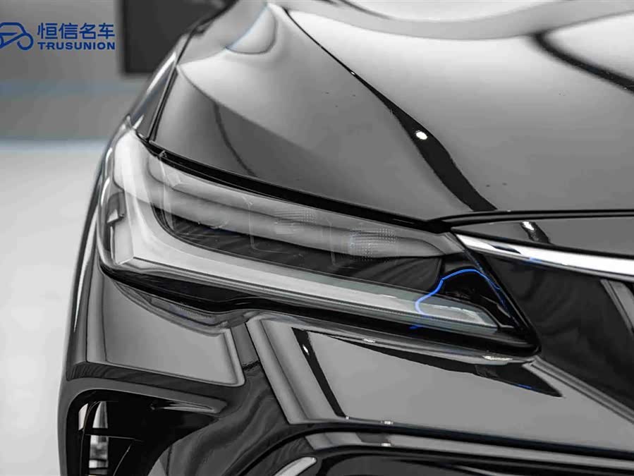 Toyota Avalon 2022 car image #11
