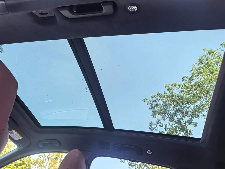 Audi SQ7 2024 car image #11