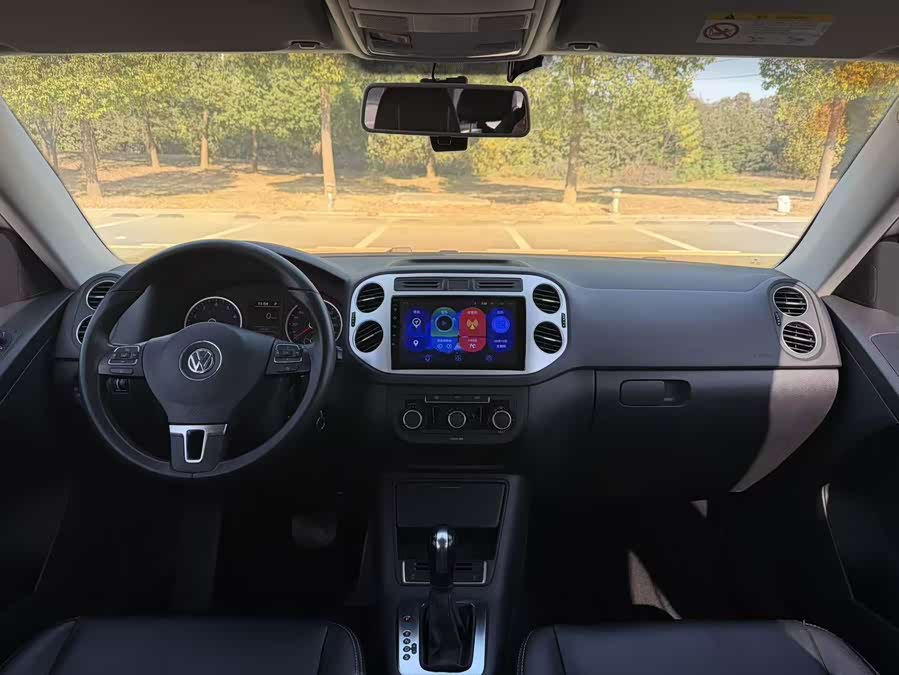 Volkswagen Tiguan 2020 car image #11