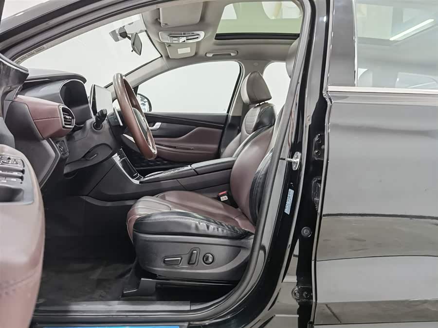 Hyundai Santa Fe 2021 car image #11