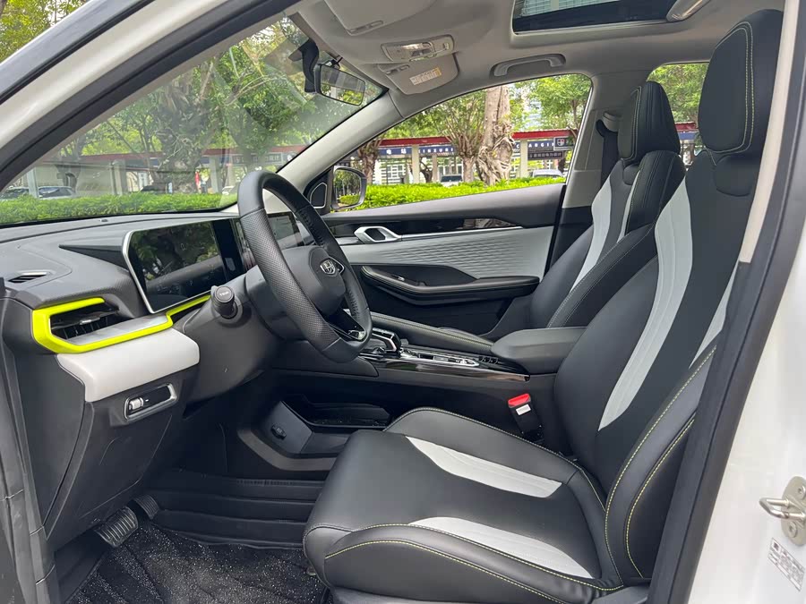 GEELY Coolray 2022 #11 GEELY Coolray 2022 car image #11
