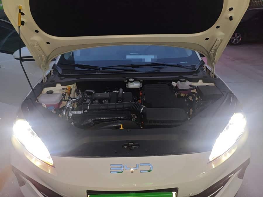 BYD Seal 06 DM-i 2025 #11 BYD Seal 06 DM-i 2025 immagine di auto #11