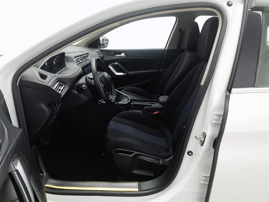 Peugeot 308 2019 car image #11