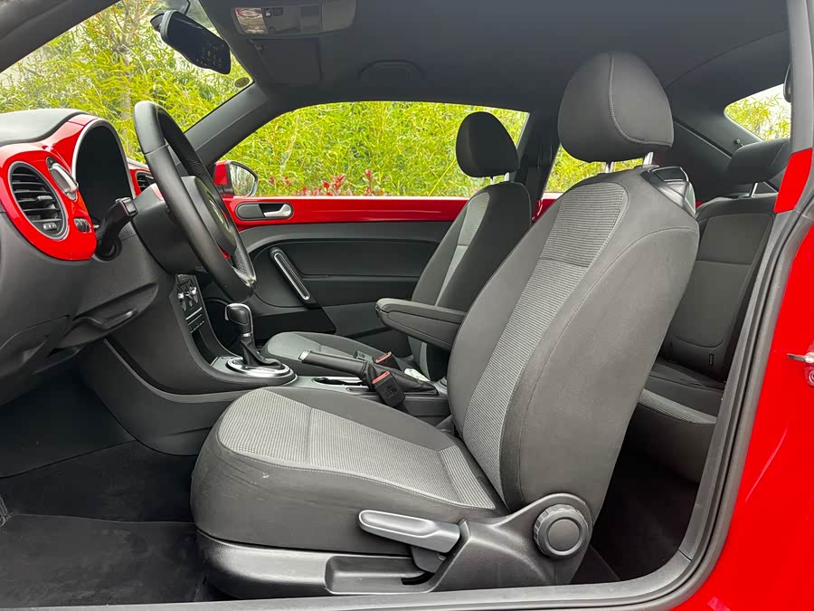 Volkswagen Beetle 2017 car image #11