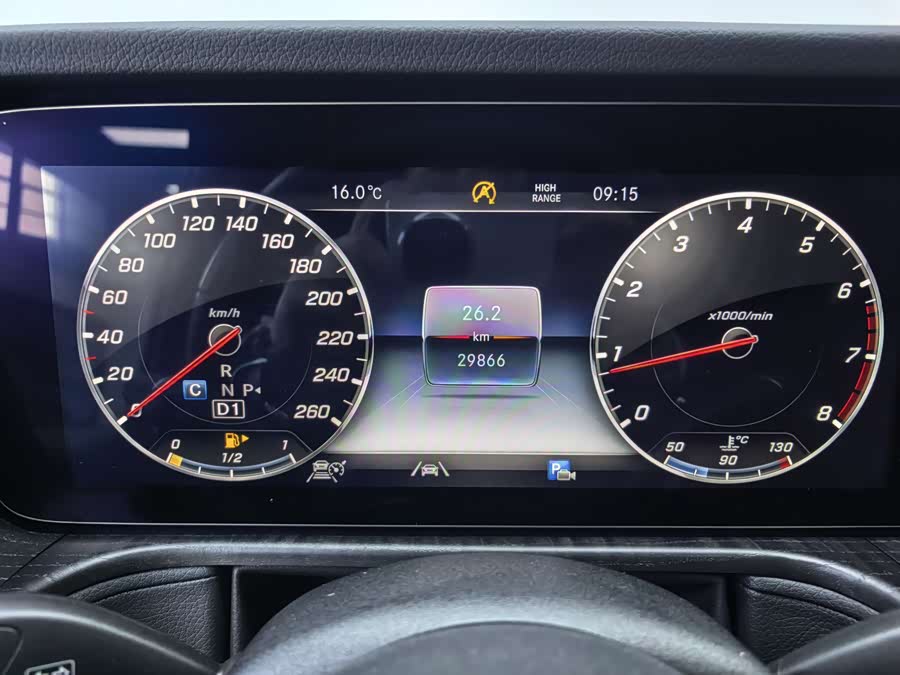 Mercedes-Benz G Class 2023 immagine di auto #11