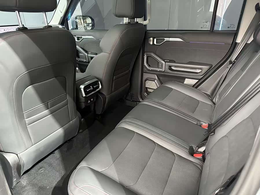 Jetour Traveller 2023 car image #11