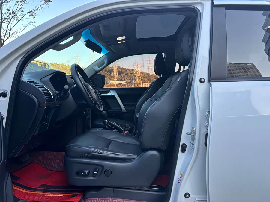 Toyota Land Cruiser Prado 2019 #11 Toyota Land Cruiser Prado 2019 car image #11