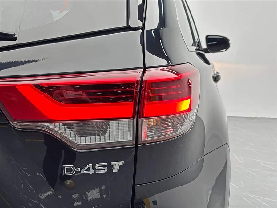 Toyota Highlander 2018 car image #11