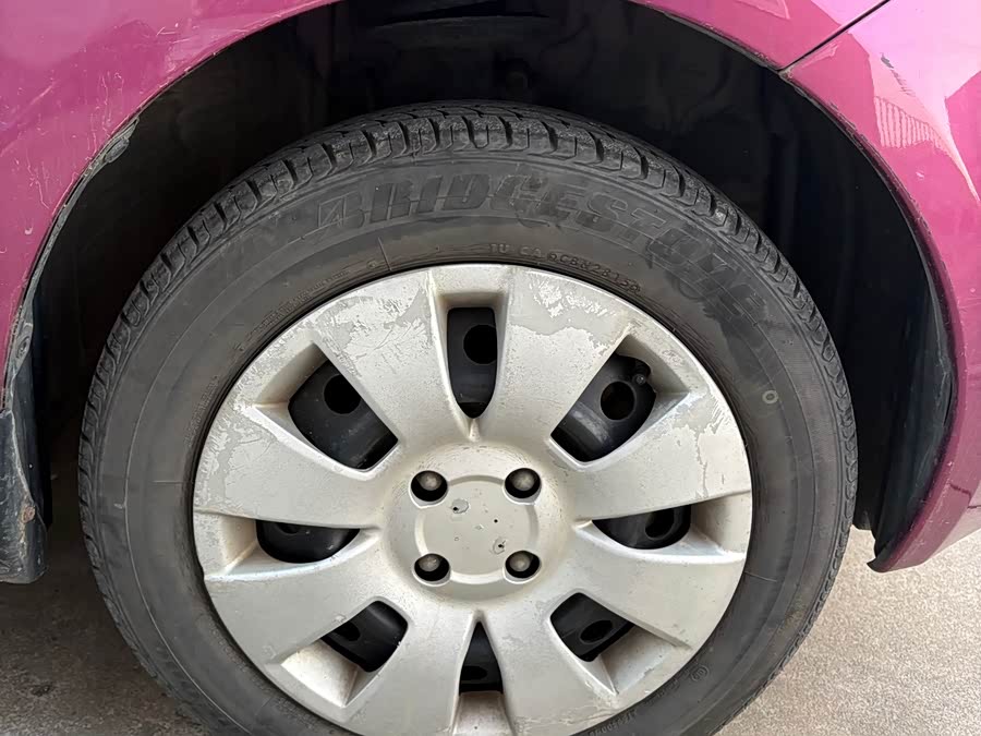 Toyota Yaris 2010 car image #11