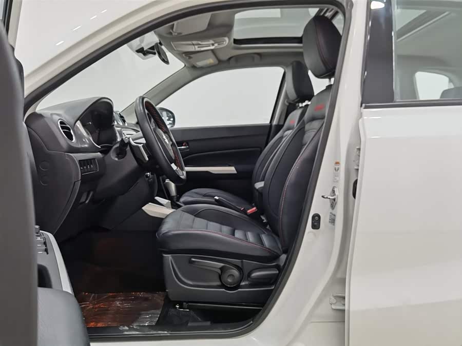 Soueast Vitara 2017 car image #11