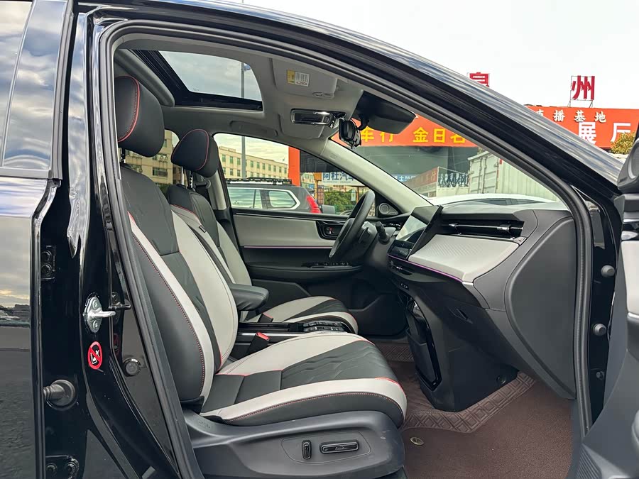 Honda e:NS2 2025 #11 Honda e:NS2 2025 immagine di auto #11