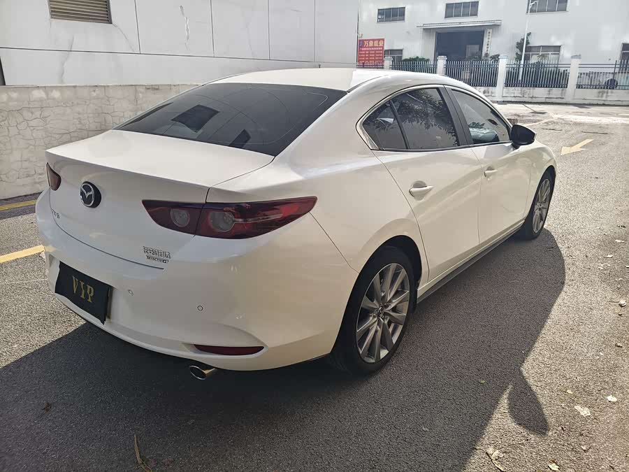 Mazda 3 Axela 2021 immagine di auto #11
