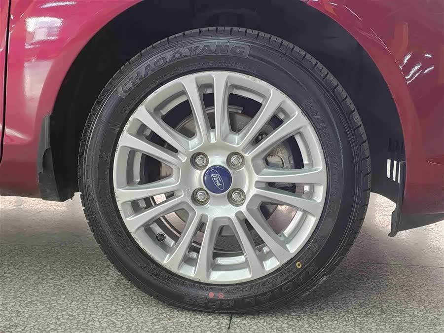 Ford Fiesta 2013 car image #11