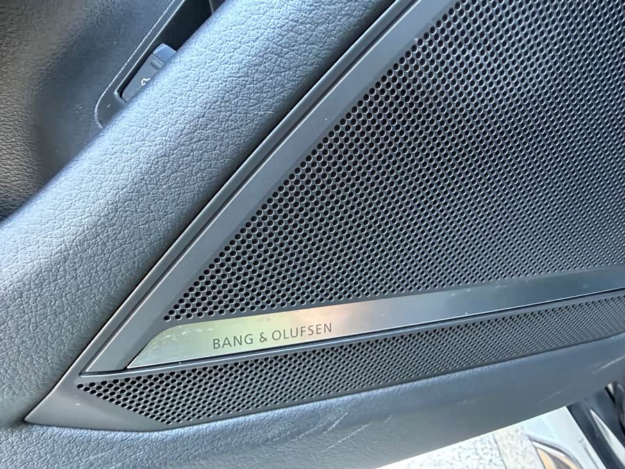 Audi A7 2022 car image #11