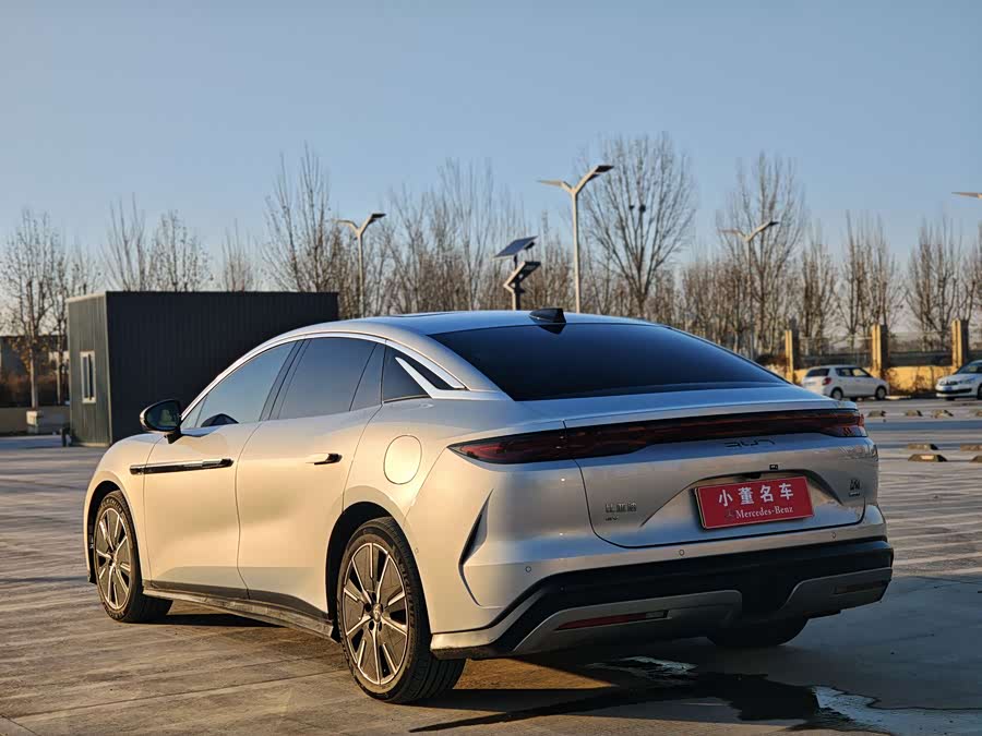 BYD HanL 2025 car image #11