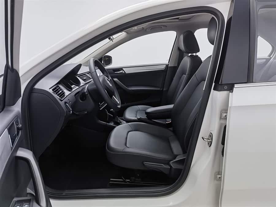 Skoda Rapid 2020 imagen de coche #11