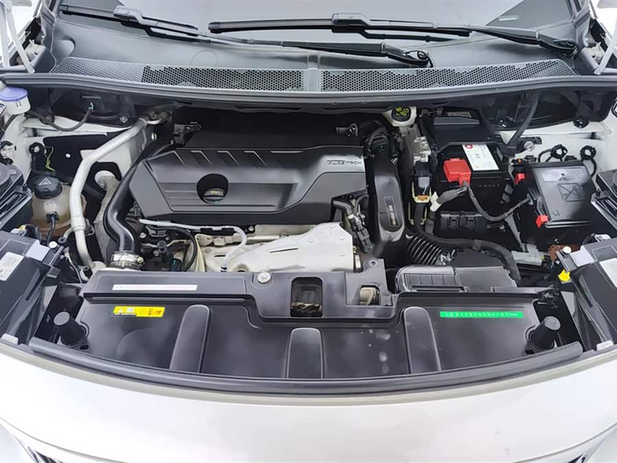 Peugeot 5008 2020 car image #11