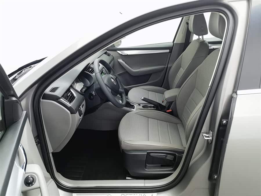 Skoda Octavia 2014 car image #11