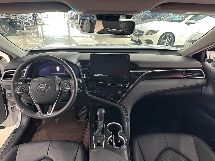 Toyota 2025 car image #11