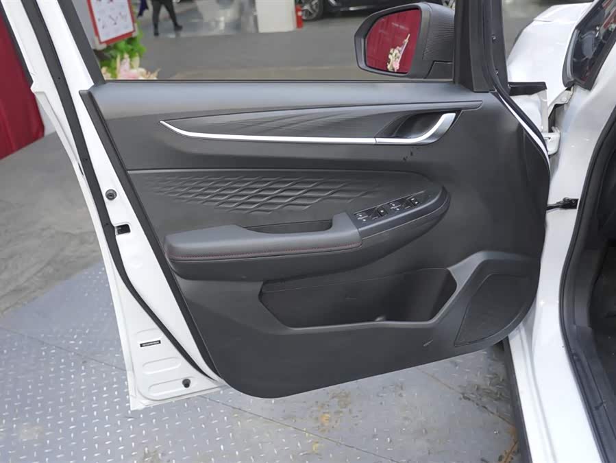 GEELY Vision X3 2021 car image #11