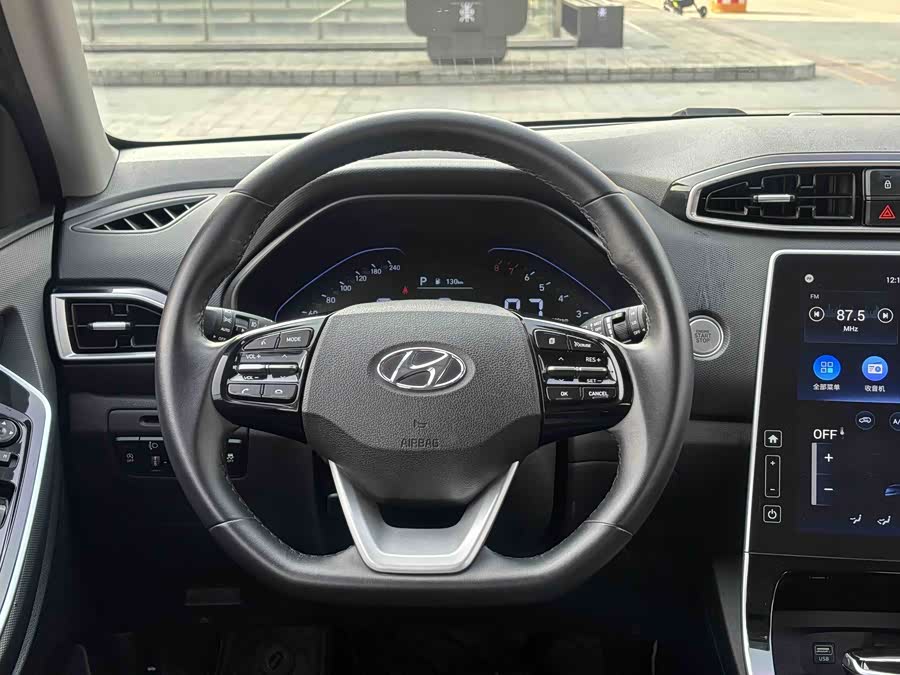 Hyundai ix25 2019 car image #11