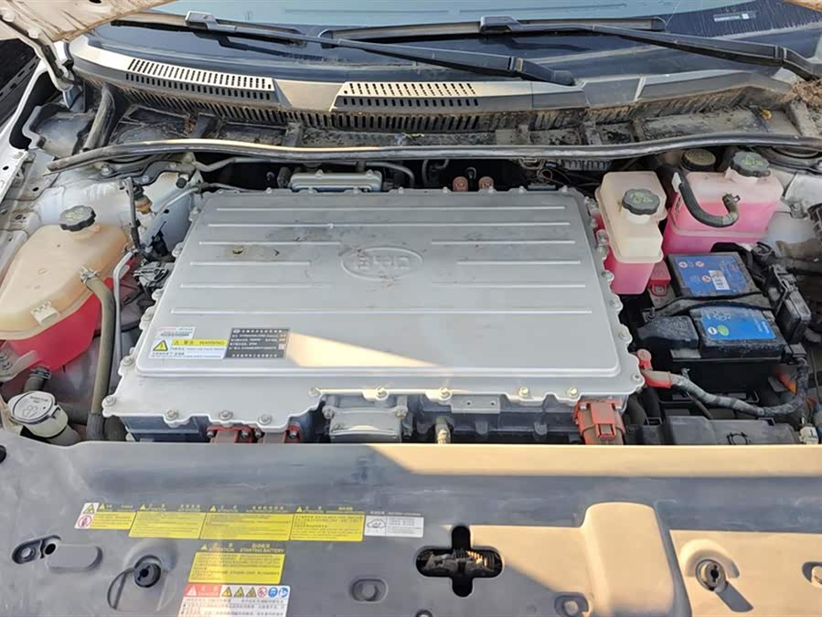 BYD e5 2017 #11 BYD e5 2017 car image #11