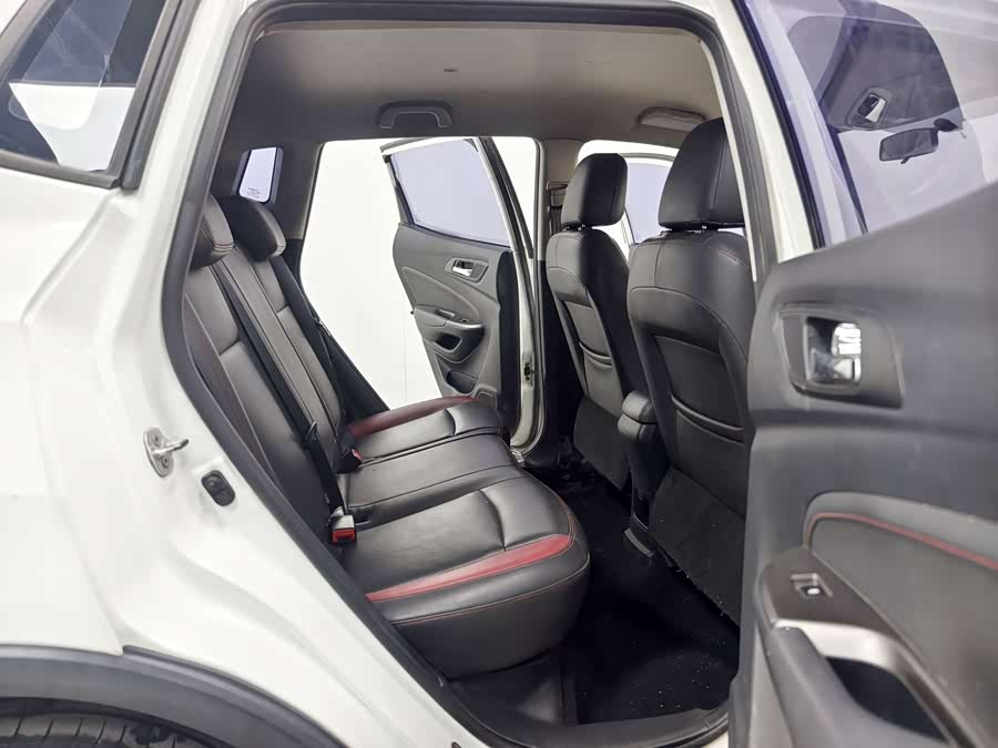 Changan CS15 2016 car image #11