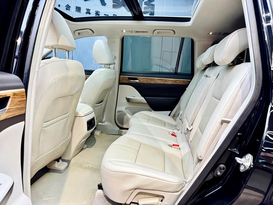 GAC Trumpchi GS8 2017 #11 GAC Trumpchi GS8 2017 car image #11